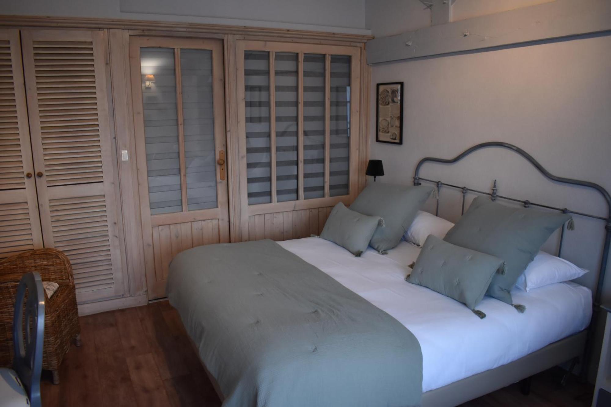 Logis Hotel Le Central Coulon Buitenkant foto